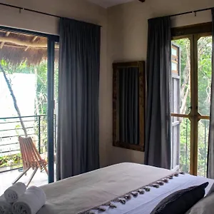 Verdeamar Eco Jungle Retreat Bed & Breakfast Chemuyil